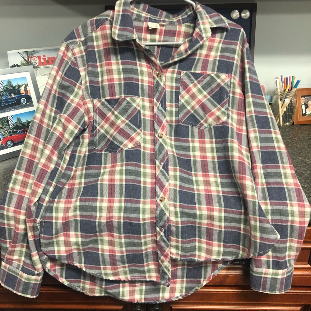 LA Hearts size M plaid button down top